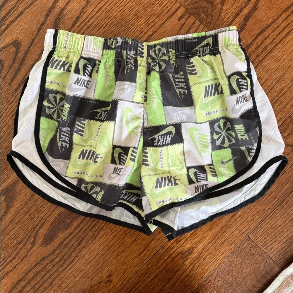 Nike Tempo Oregon Graphic Print Shorts
